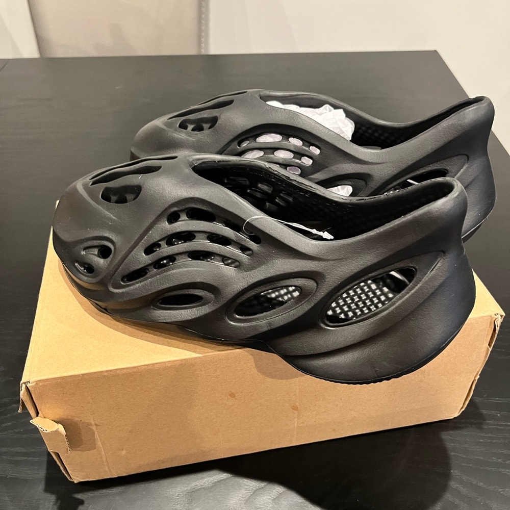 Adidas Foam Runners—BRAND NEW NEVER WORN!